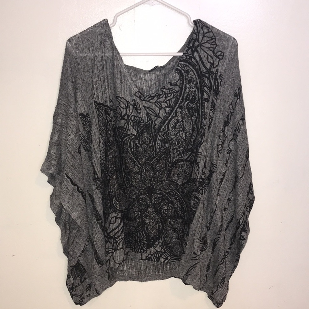 Enti gray and black small  hollow out cape top for women